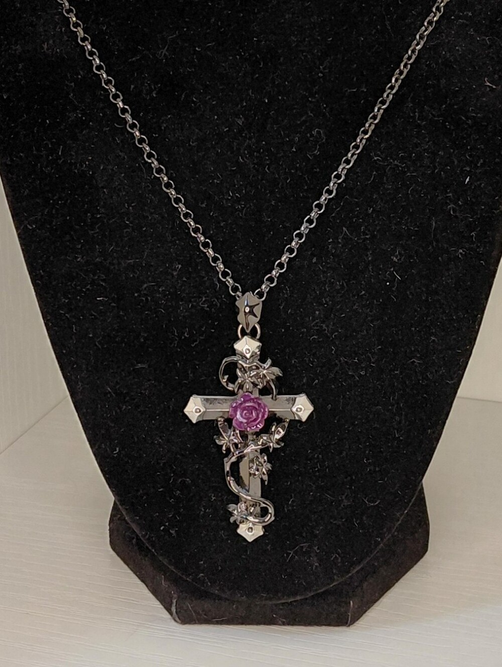Y2K Women's Dark Metalic Cross Pendant Necklace with Purple Rose Accent